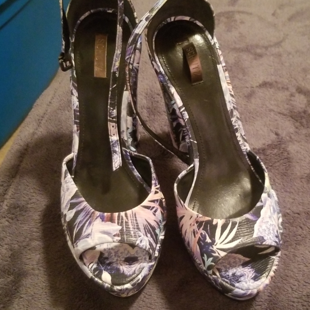 Shoes - Picture 2 of 2